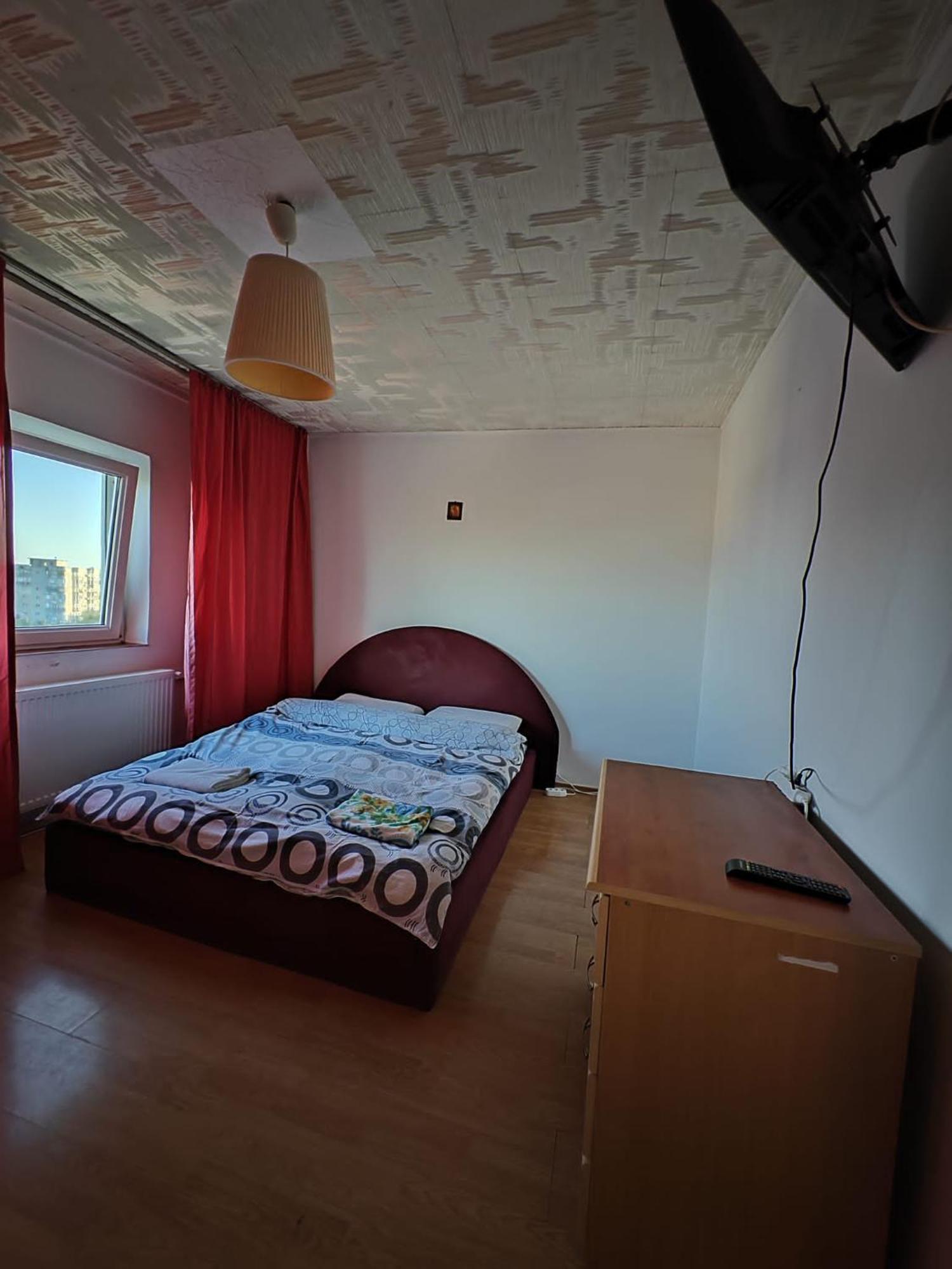 Z Villa Bukares Bagian luar foto