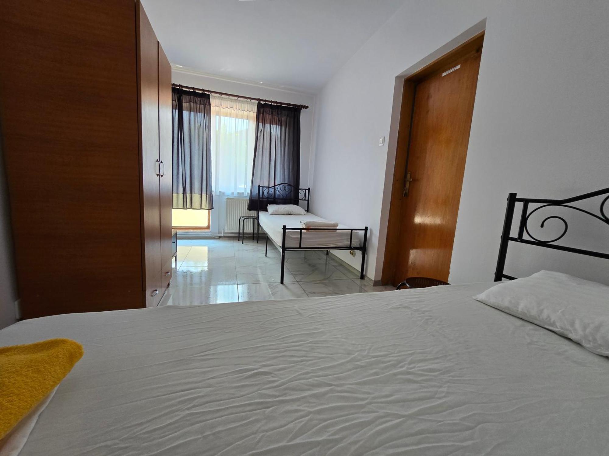 Z Villa Bukares Bagian luar foto