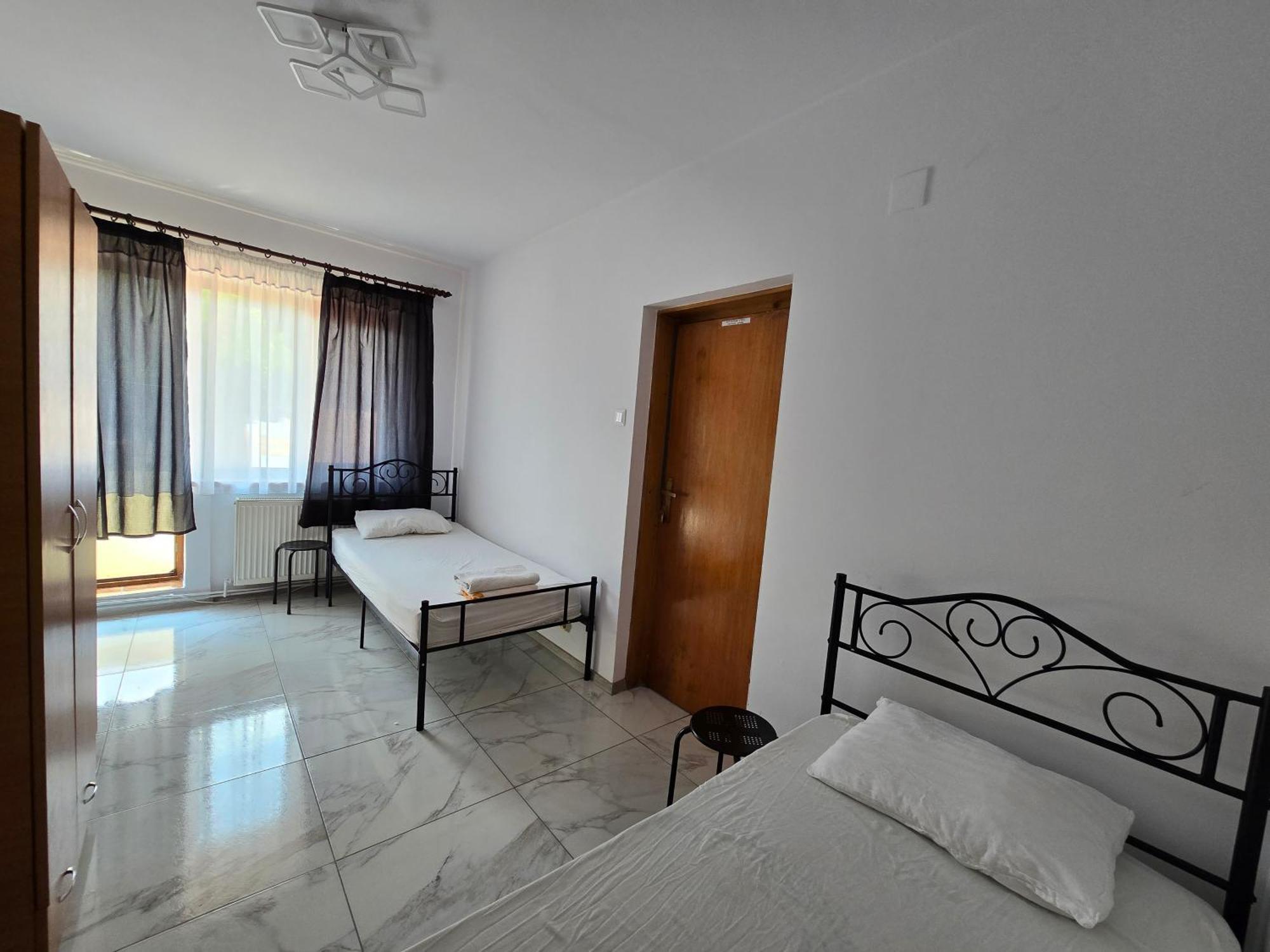 Z Villa Bukares Bagian luar foto