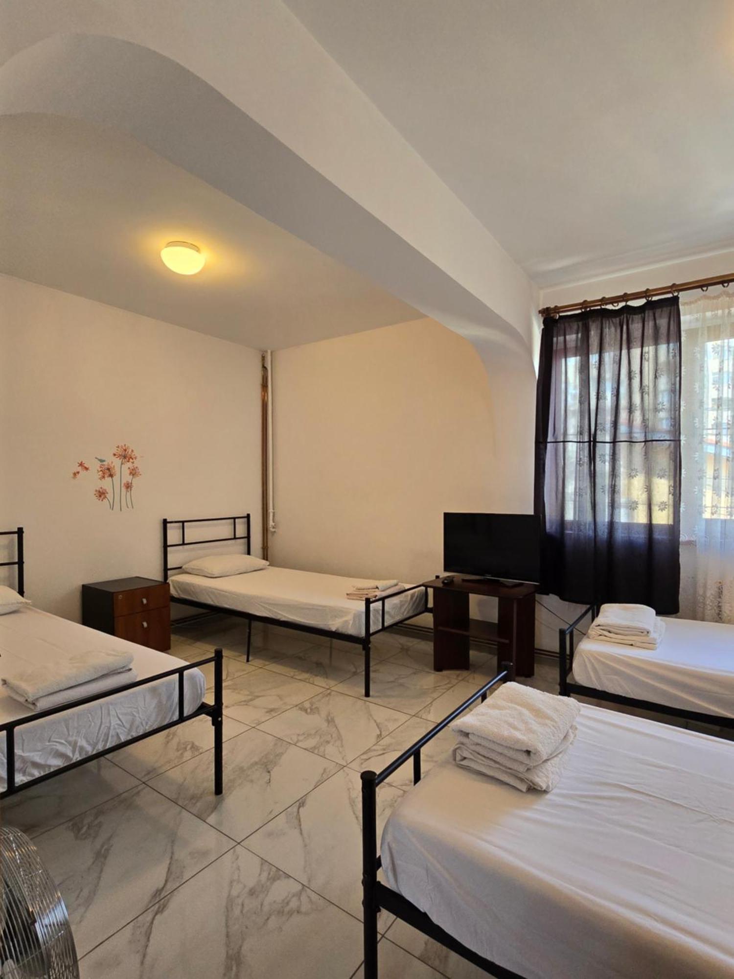 Z Villa Bukares Bagian luar foto