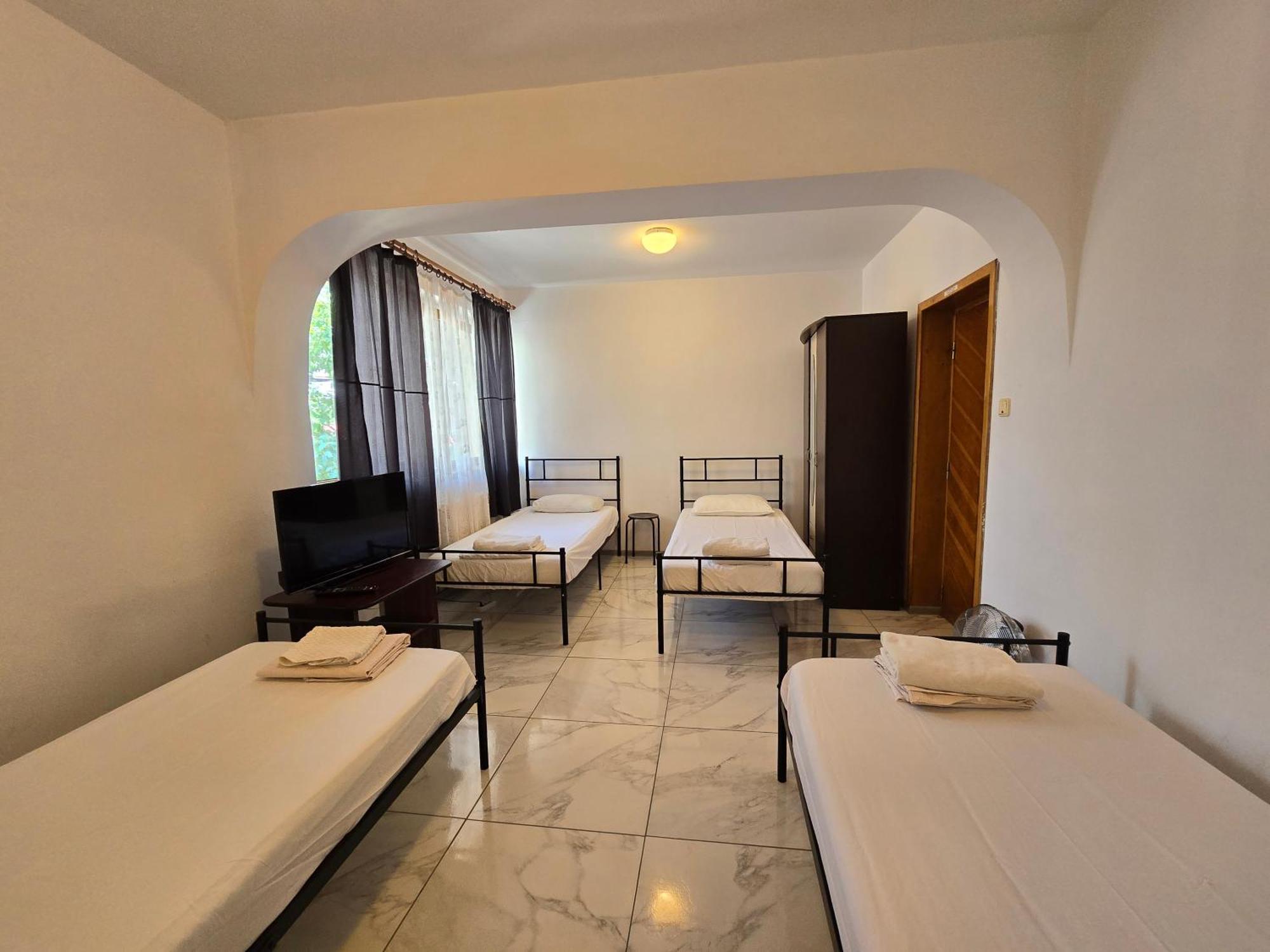 Z Villa Bukares Bagian luar foto