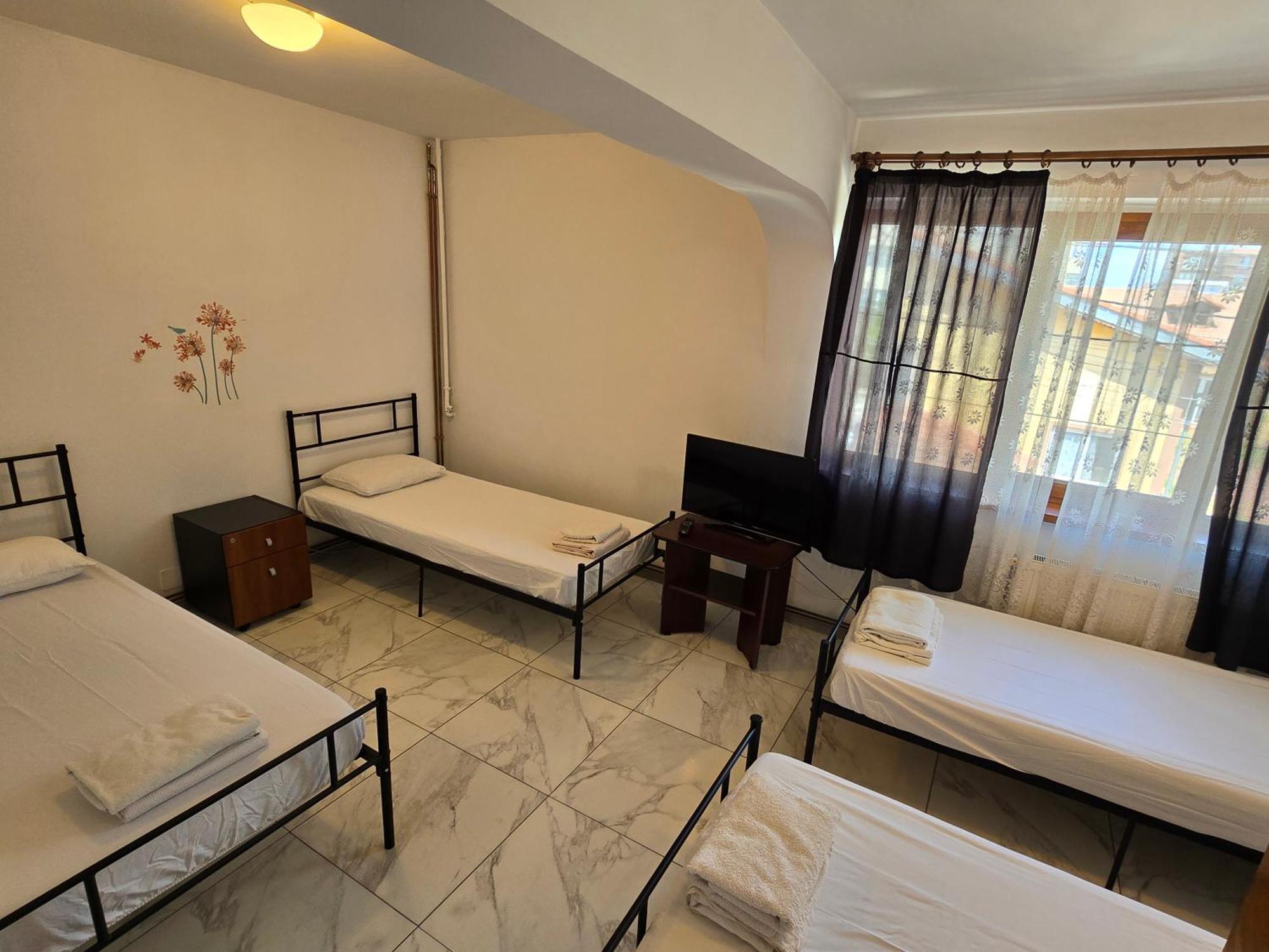 Z Villa Bukares Bagian luar foto