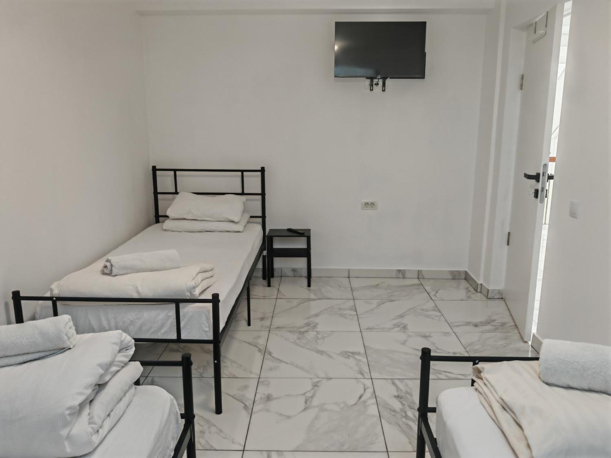 Z Villa Bukares Bagian luar foto