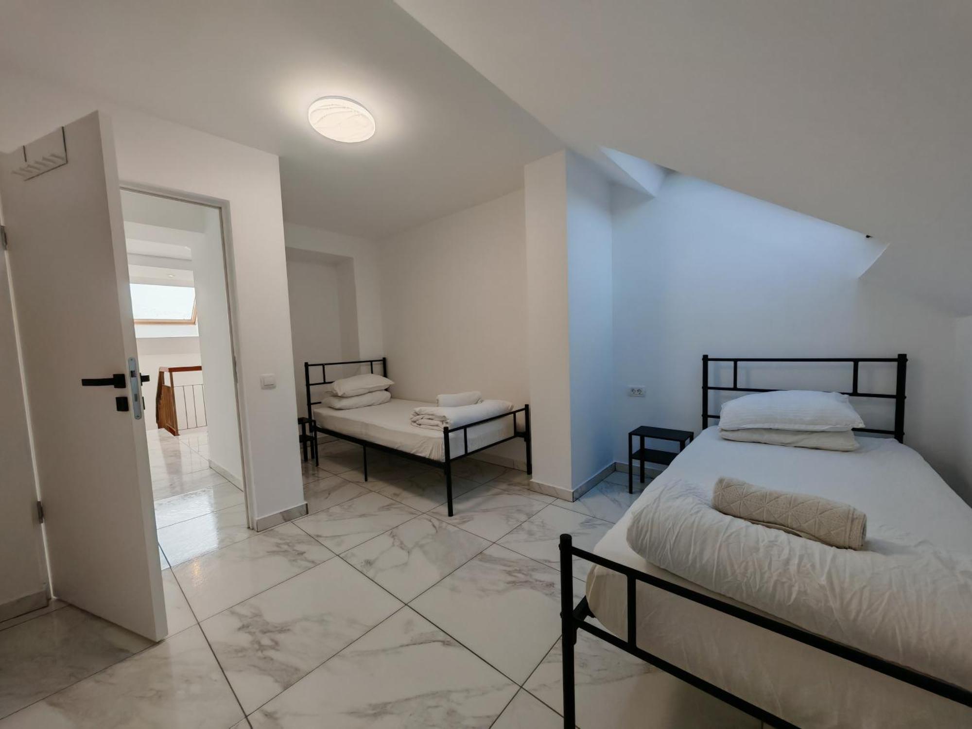 Z Villa Bukares Bagian luar foto