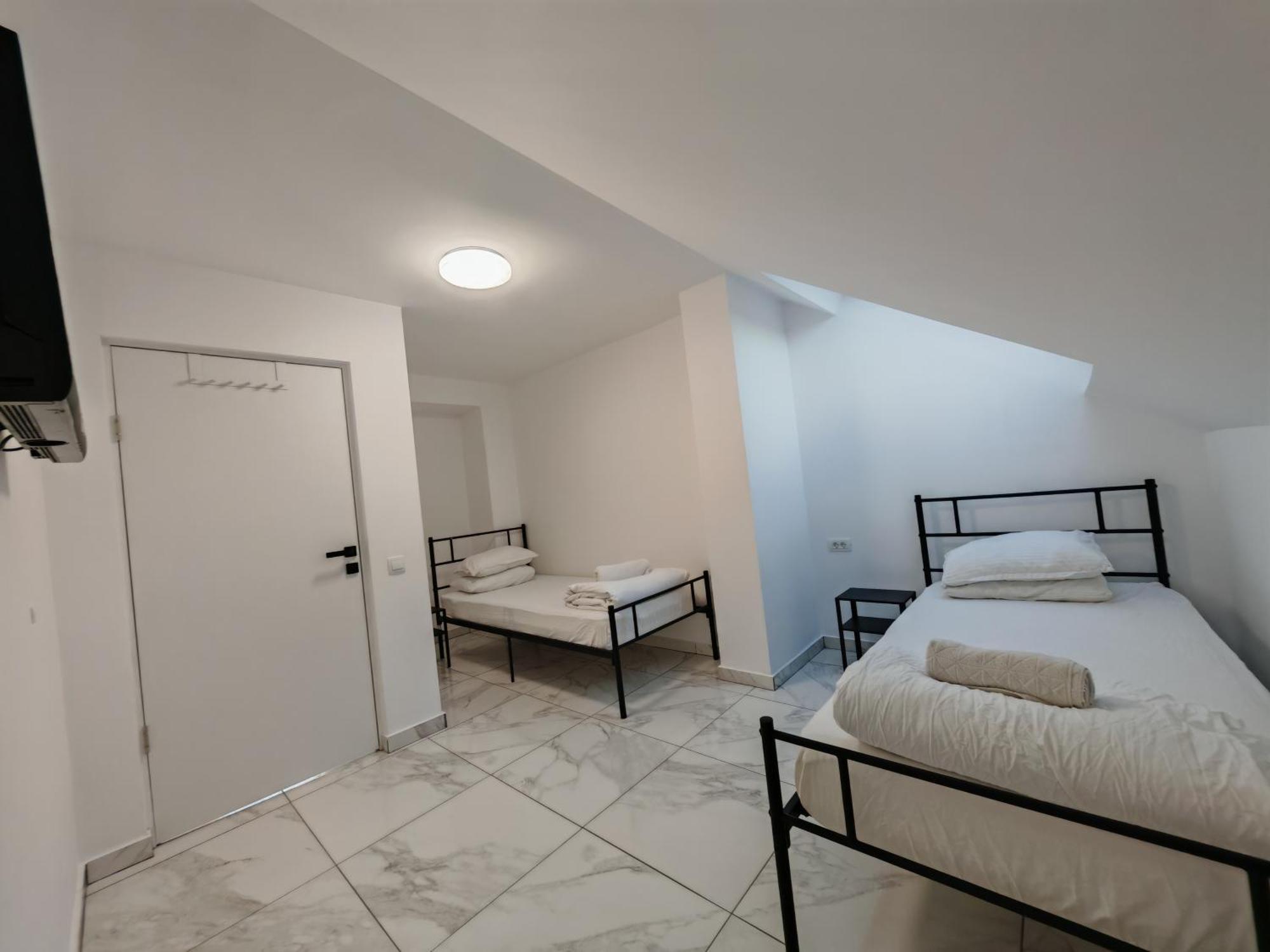 Z Villa Bukares Bagian luar foto