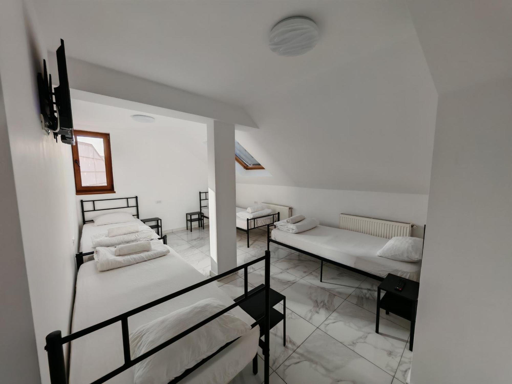 Z Villa Bukares Bagian luar foto