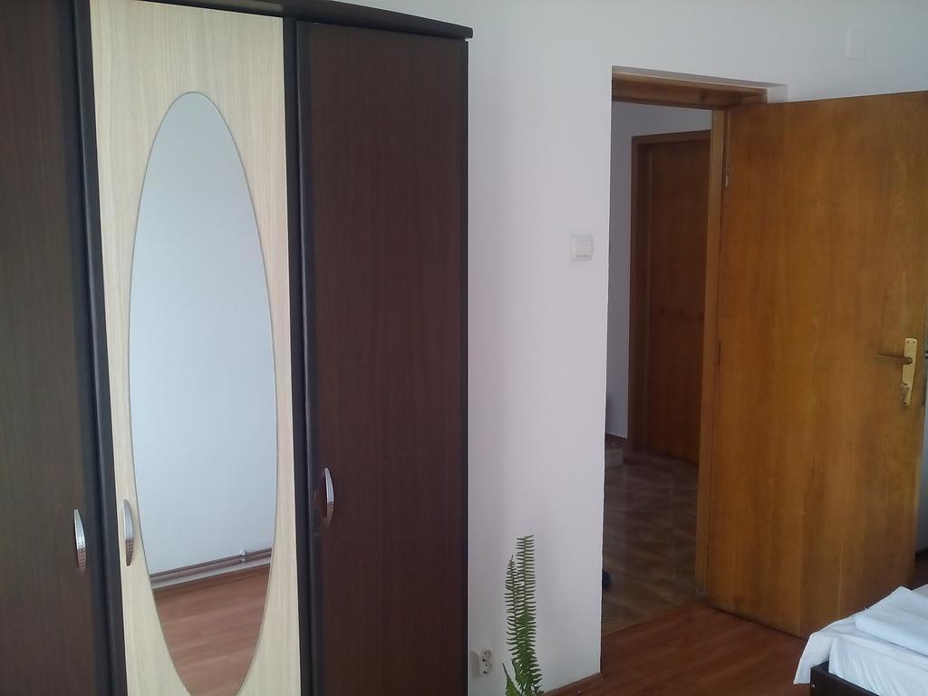 Z Villa Bukares Ruang foto