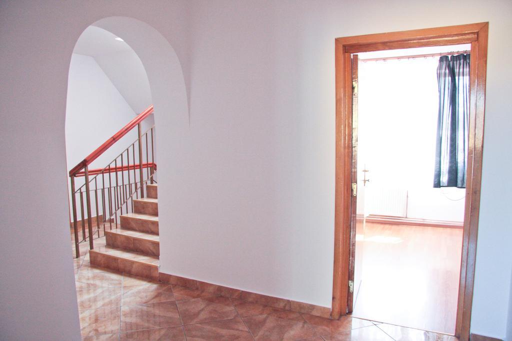 Z Villa Bukares Ruang foto